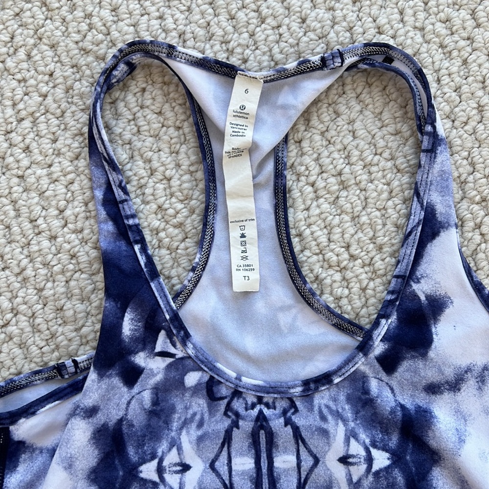 LULULEMON - Picture 2 of 3